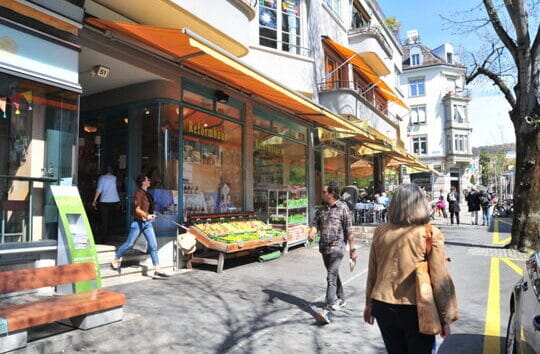 Vier Linden Imbiss-Café