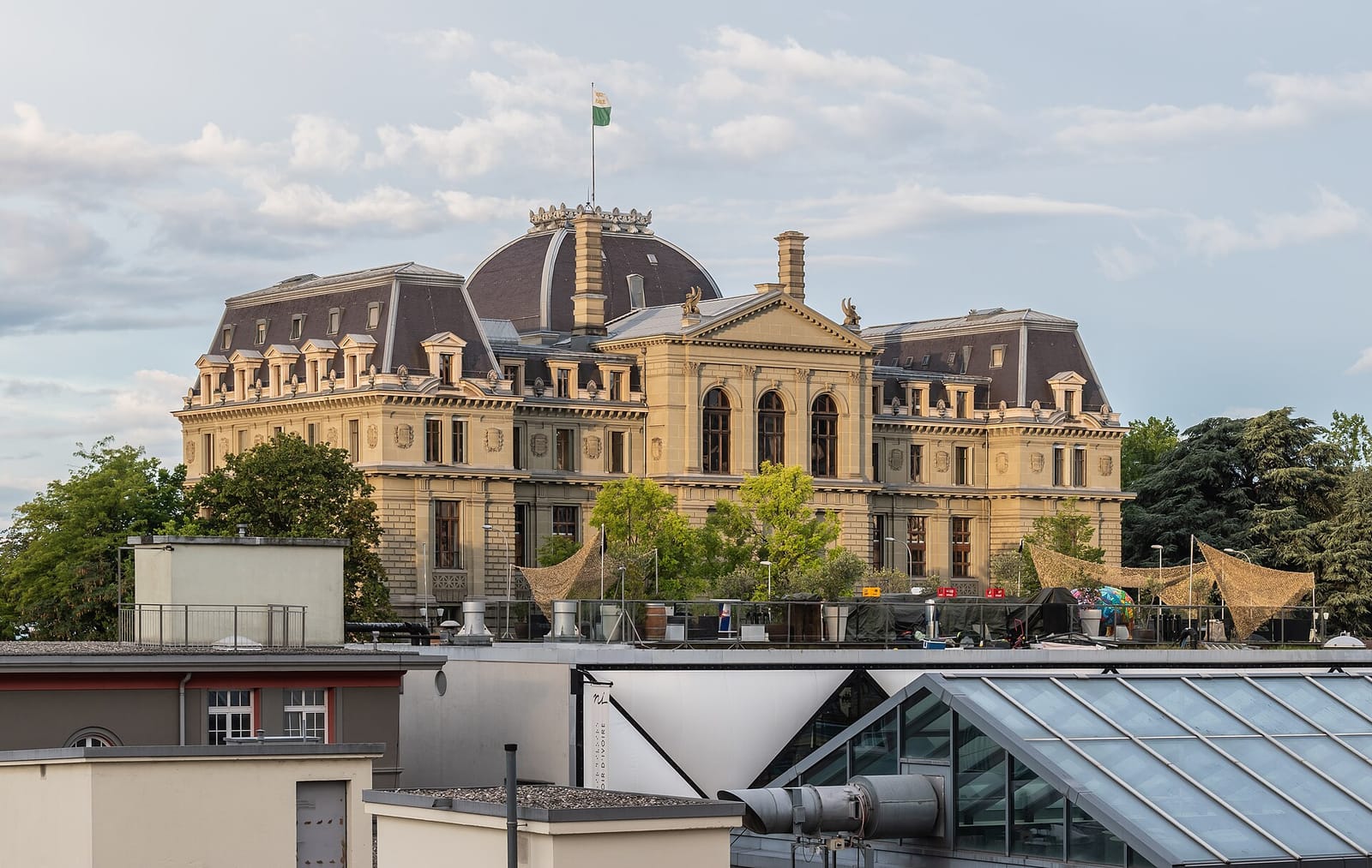 Downtown Lausanne photo 4