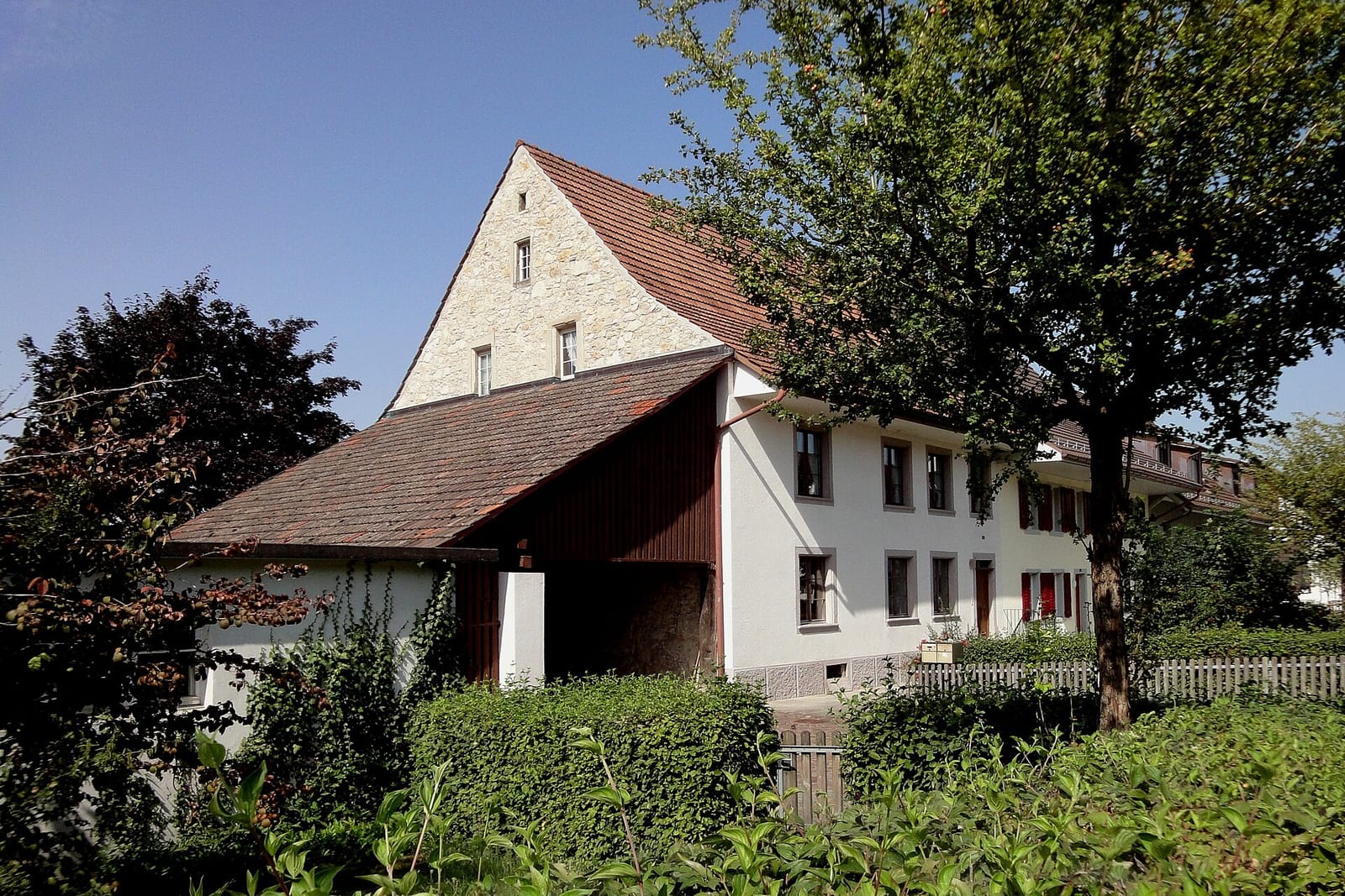 Café & Bistro mina