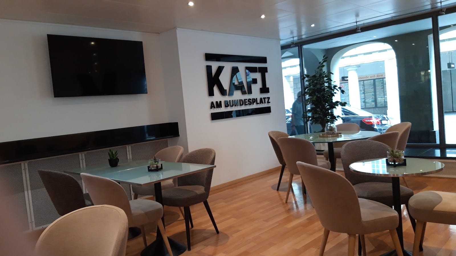 Kafi am Bundesplatz