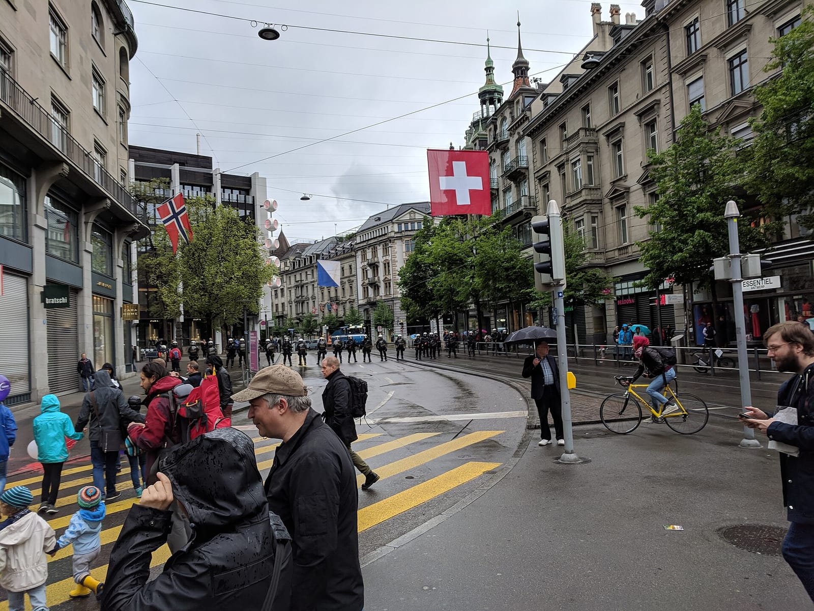 Commercial - The Project Bahnhofstrasse photo 3