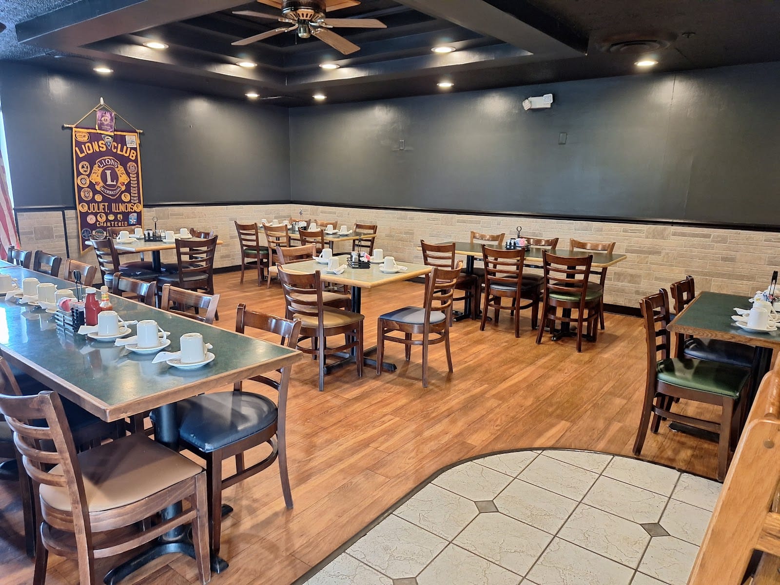 Silver Spoon Restaurant